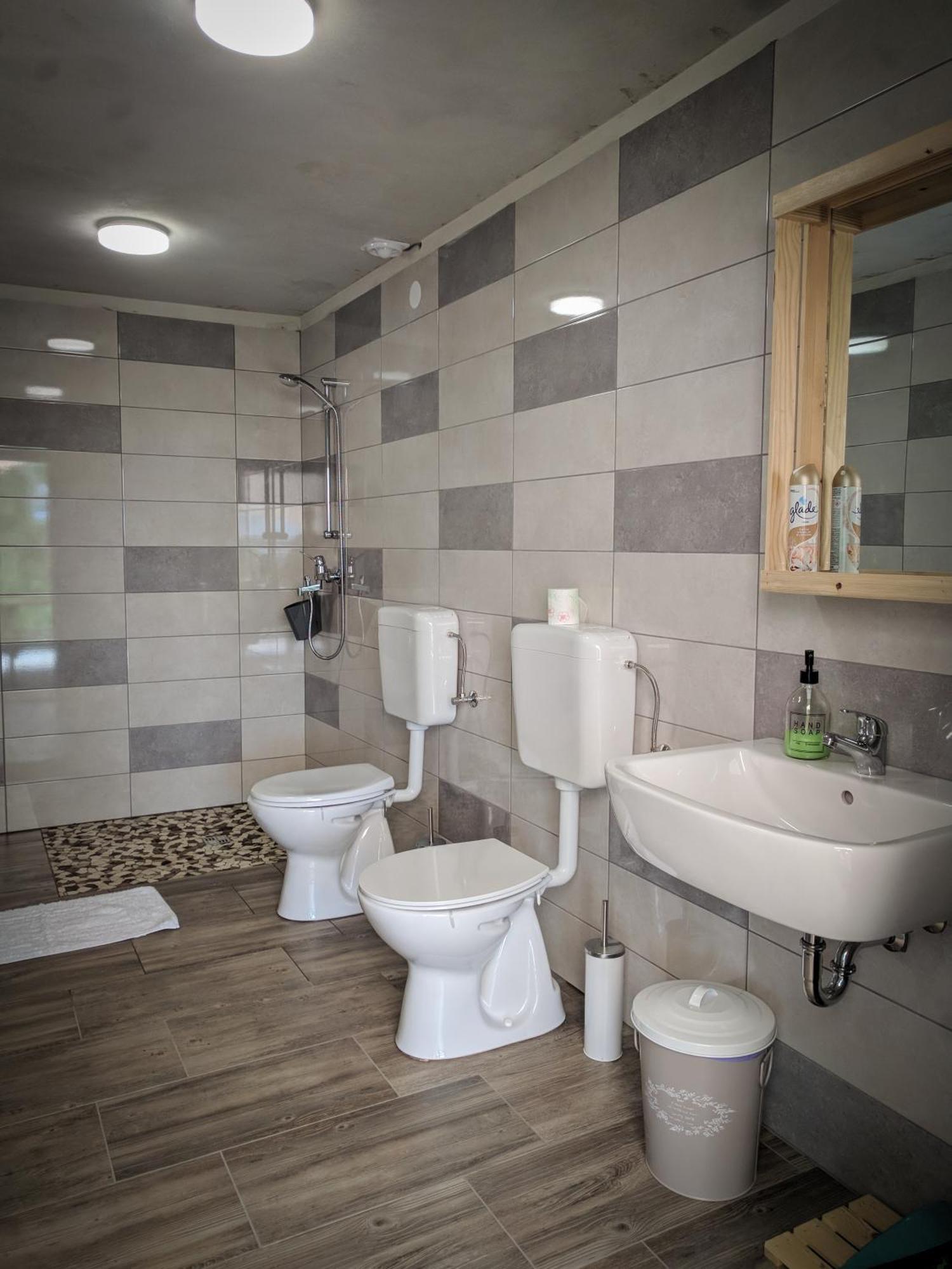 Puzman Farm Glamping Villa Radovljica Buitenkant foto